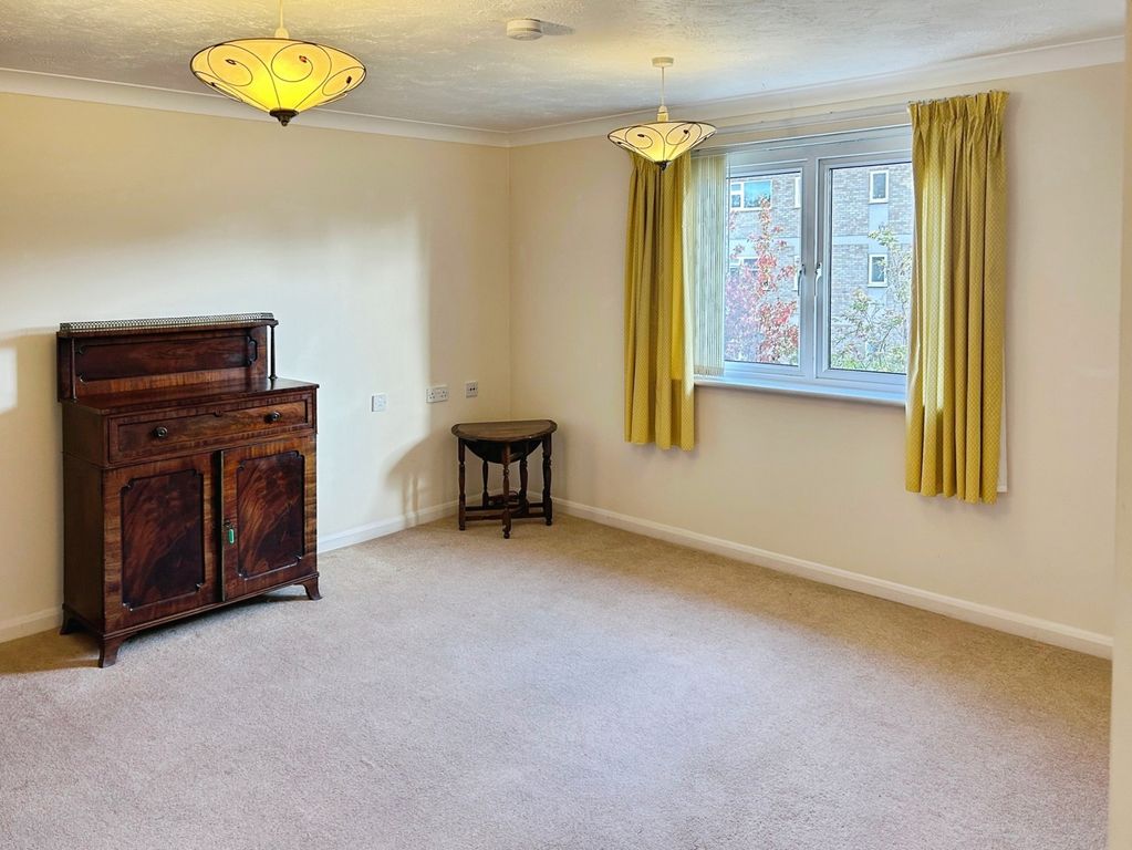 Property photo 2 of 10 Pbox-Img.Jpg
