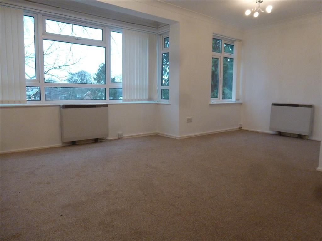 Property photo 2 of 7 Living Room