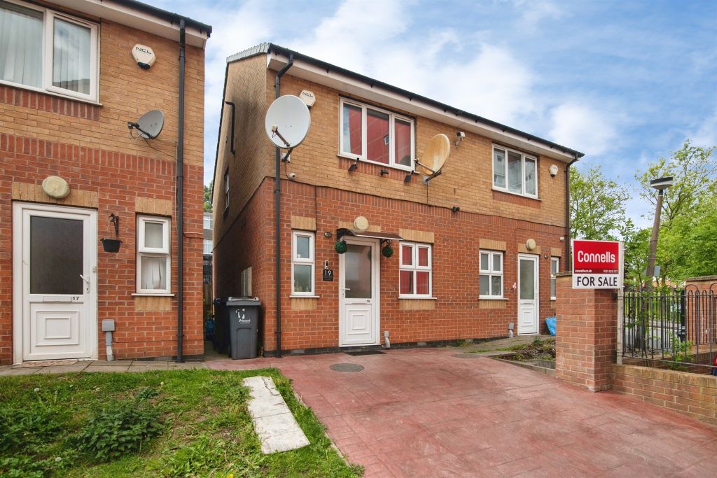 Property photo 1 of 12