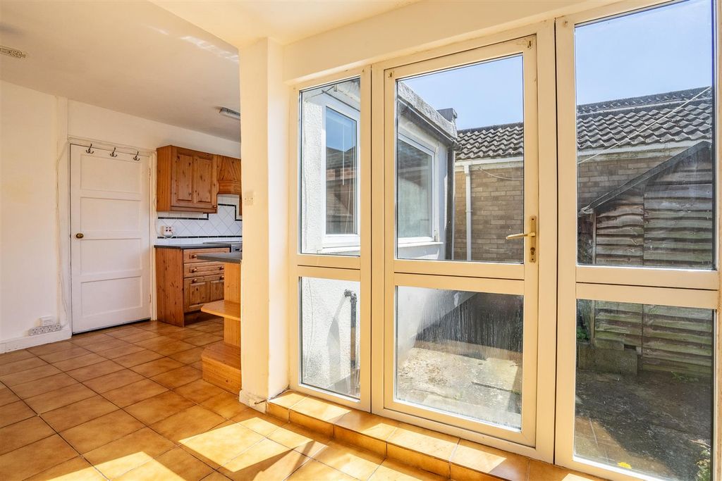 Property photo 3 of 14 13A Gl-3.Jpg