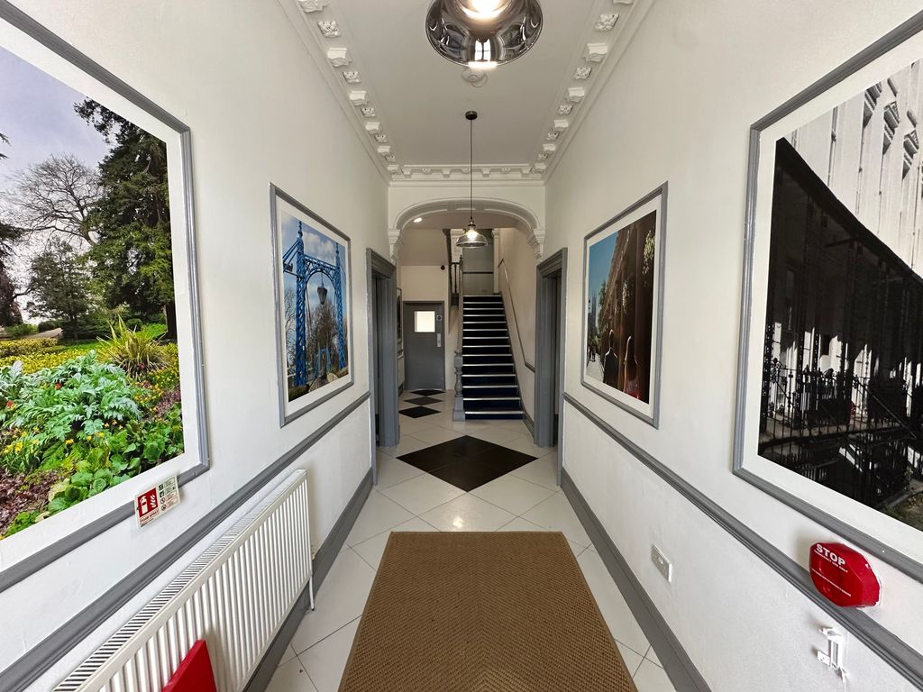 Property photo 2 of 9 Image