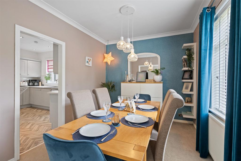 Property photo 3 of 40 8.Jpg