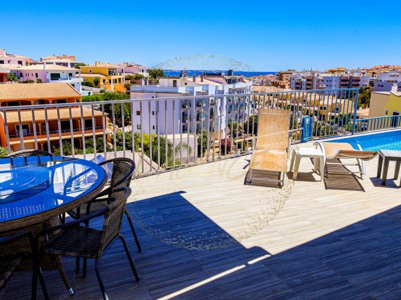 Property photo 3 of 44