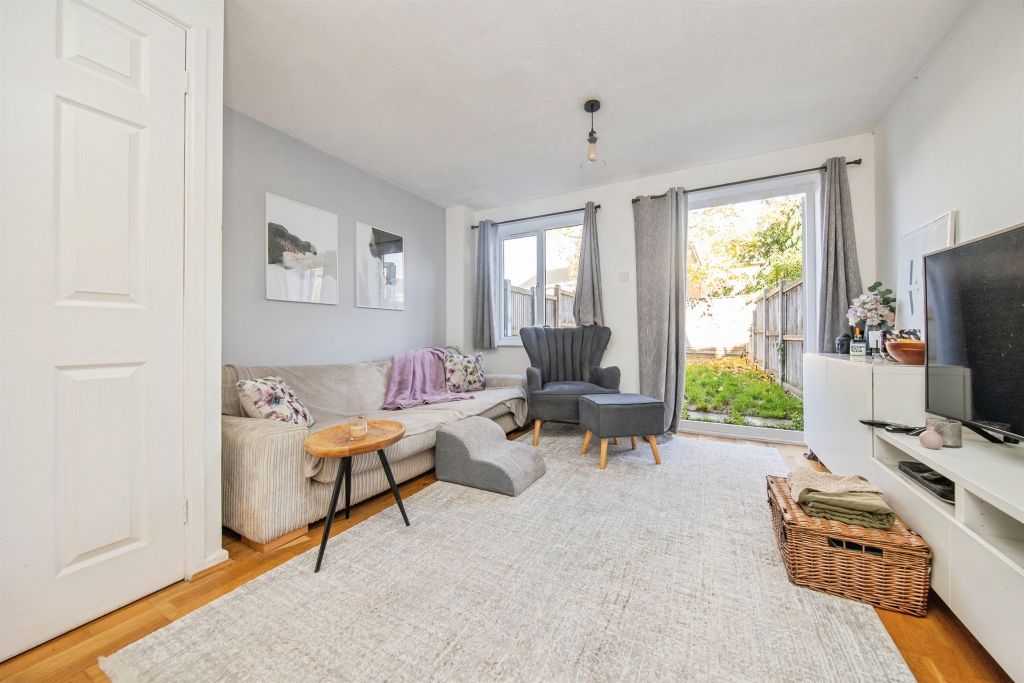 Property photo 2 of 11