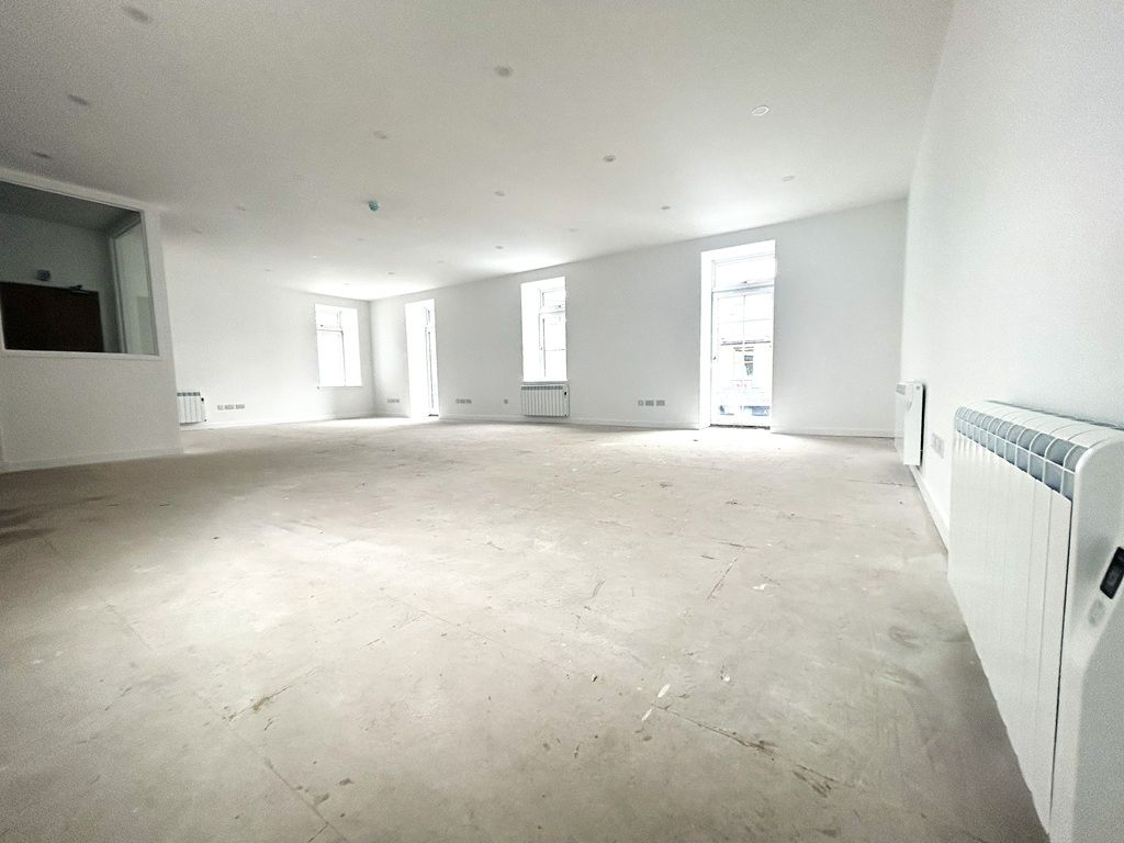 Property photo 2 of 3