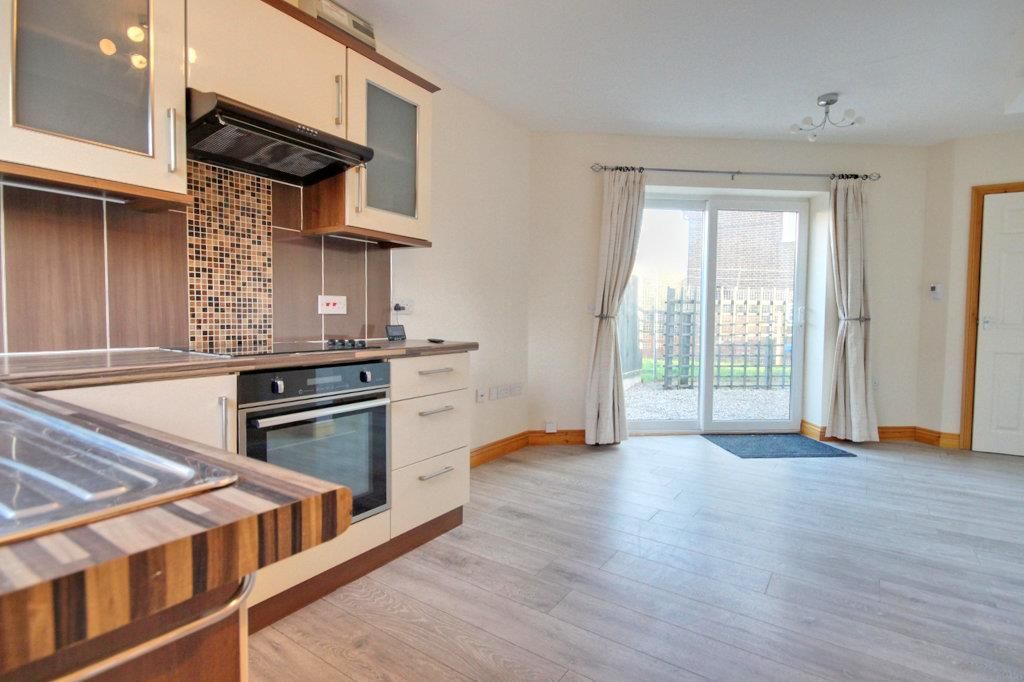 Property photo 3 of 12 Img_1292-Img_1294_Lzn.Jpg