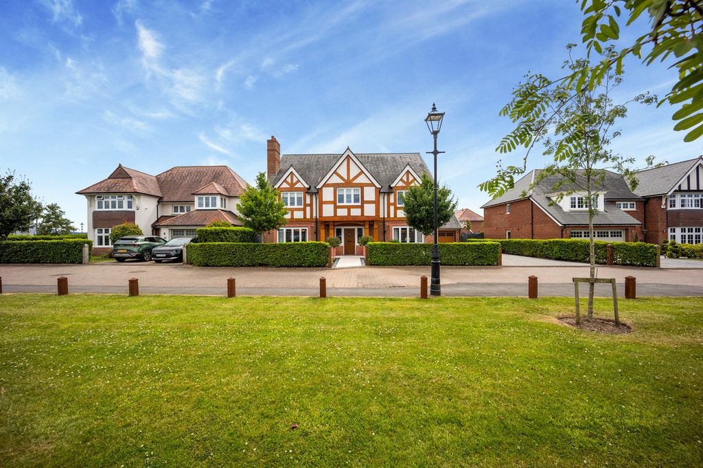 Property photo 1 of 30