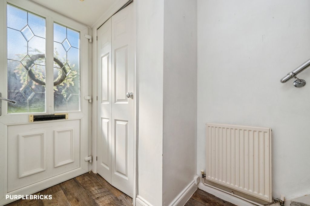 Property photo 3 of 21
