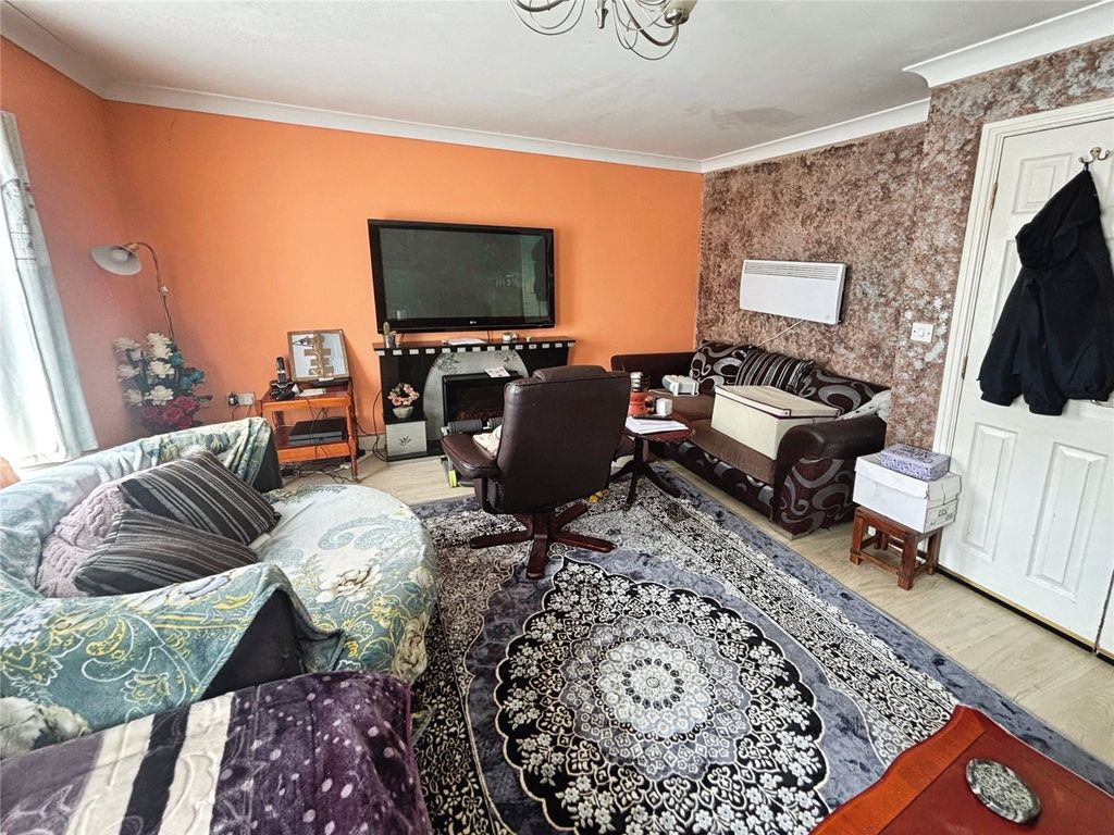 Property photo 2 of 14 Picture No. 27