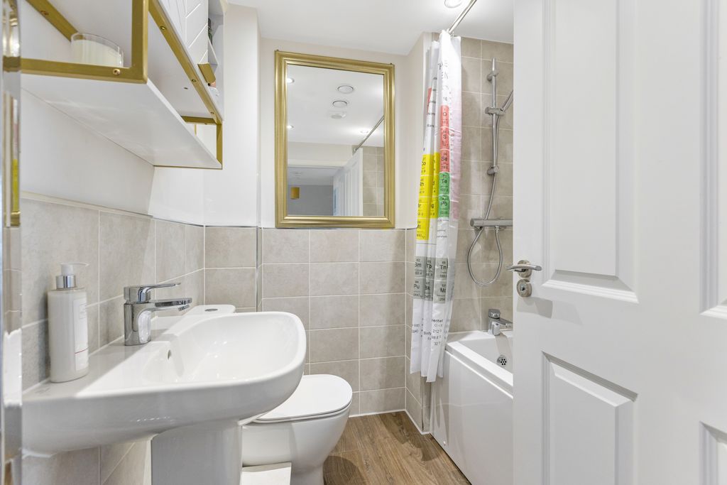 Additional image 17 of 3 bed terraced house for sale27 Arkaig Gardens, Burdiehouse, Edinburgh EH17