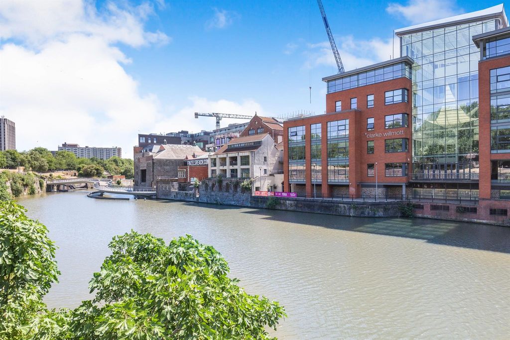 Property photo 1 of 1 Front