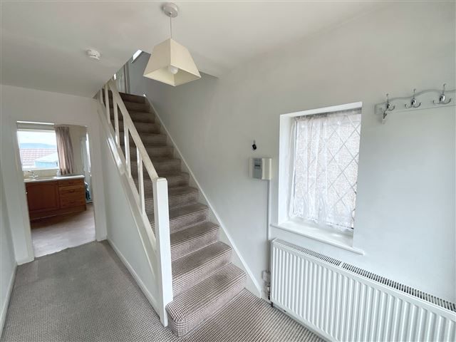 Property photo 2 of 21 Hallway