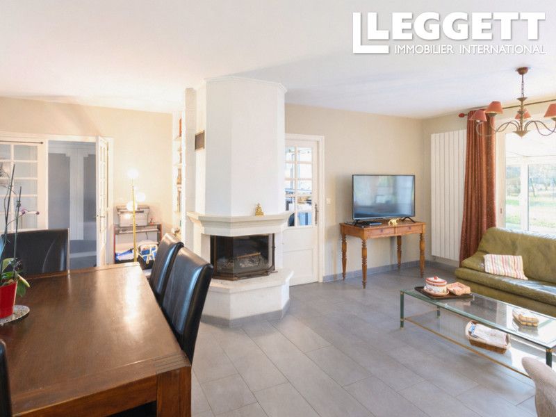 Property photo 3 of 10