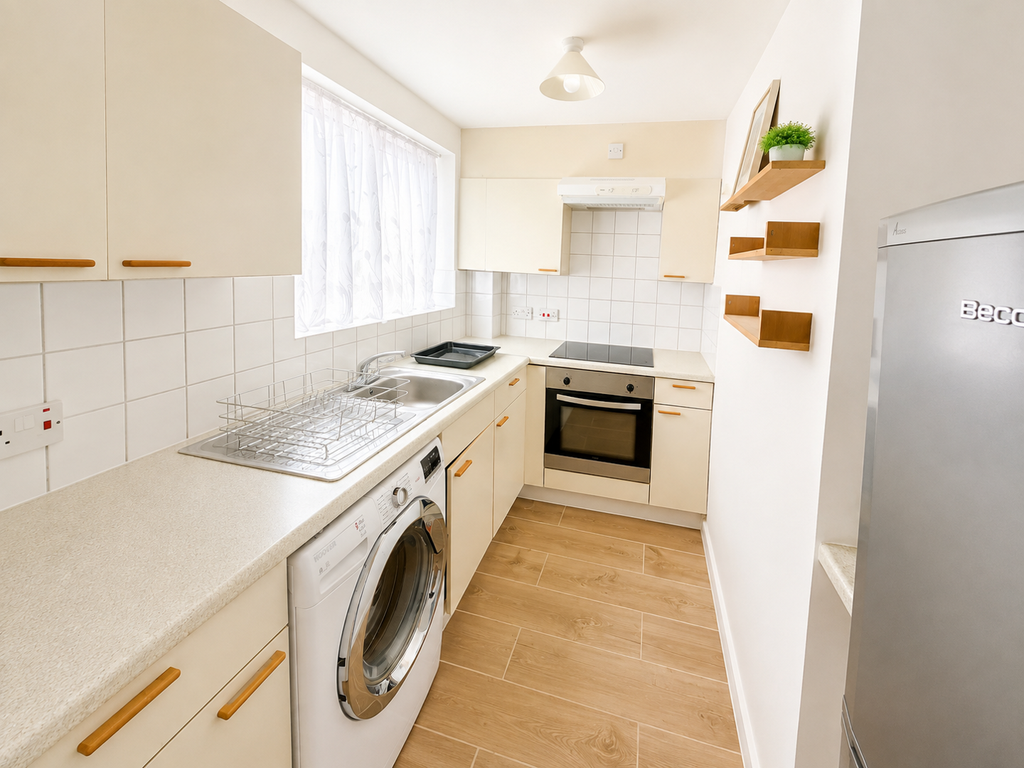 Property photo 1 of 5 Kitchen