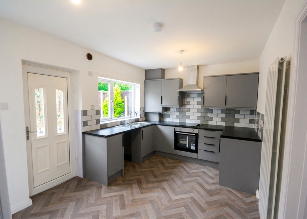 Property photo 2 of 10 Kitchen