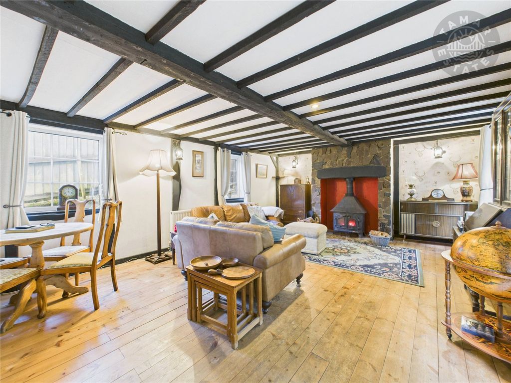 Property photo 2 of 16 Lounge/Dining Room