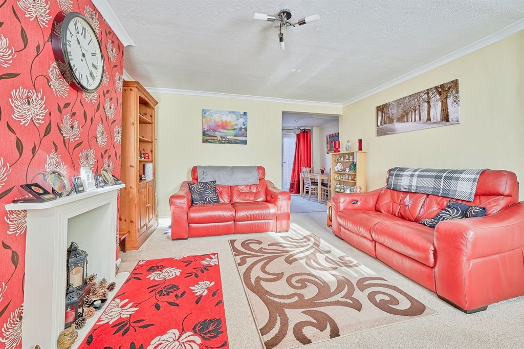 Property photo 3 of 14