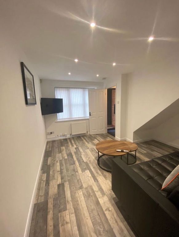 Property photo 2 of 12 Photo 13