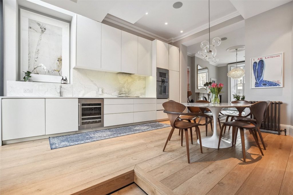 Property photo 3 of 14 Picture No. 01