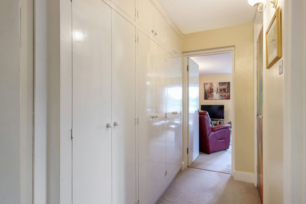 Property photo 3 of 50