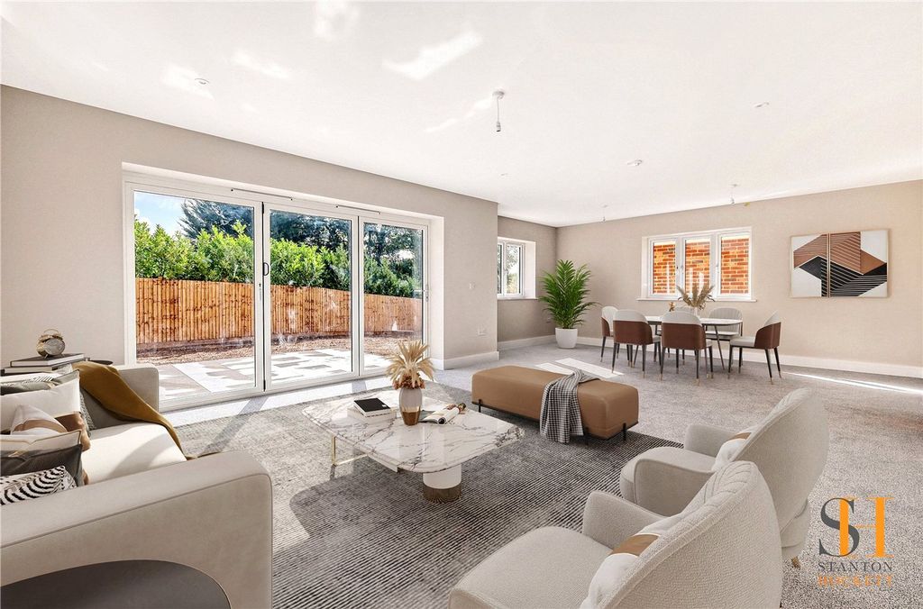 Property photo 2 of 11