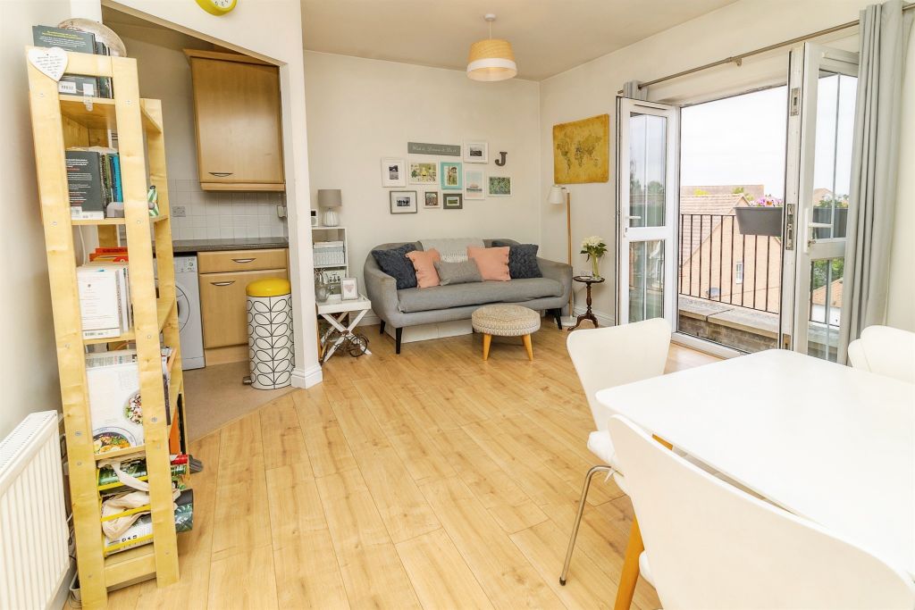 Property photo 2 of 13