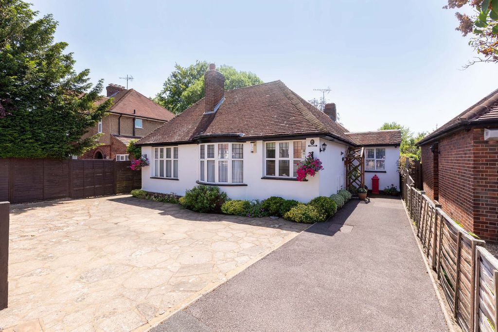 Property photo 1 of 23