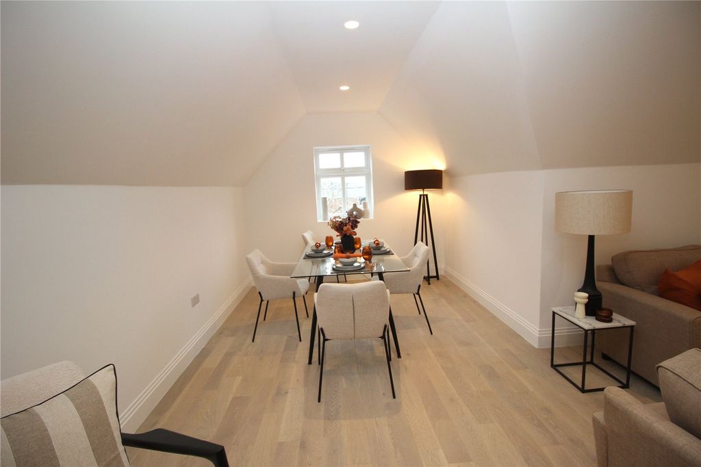 Property photo 3 of 10 Picture No. 23