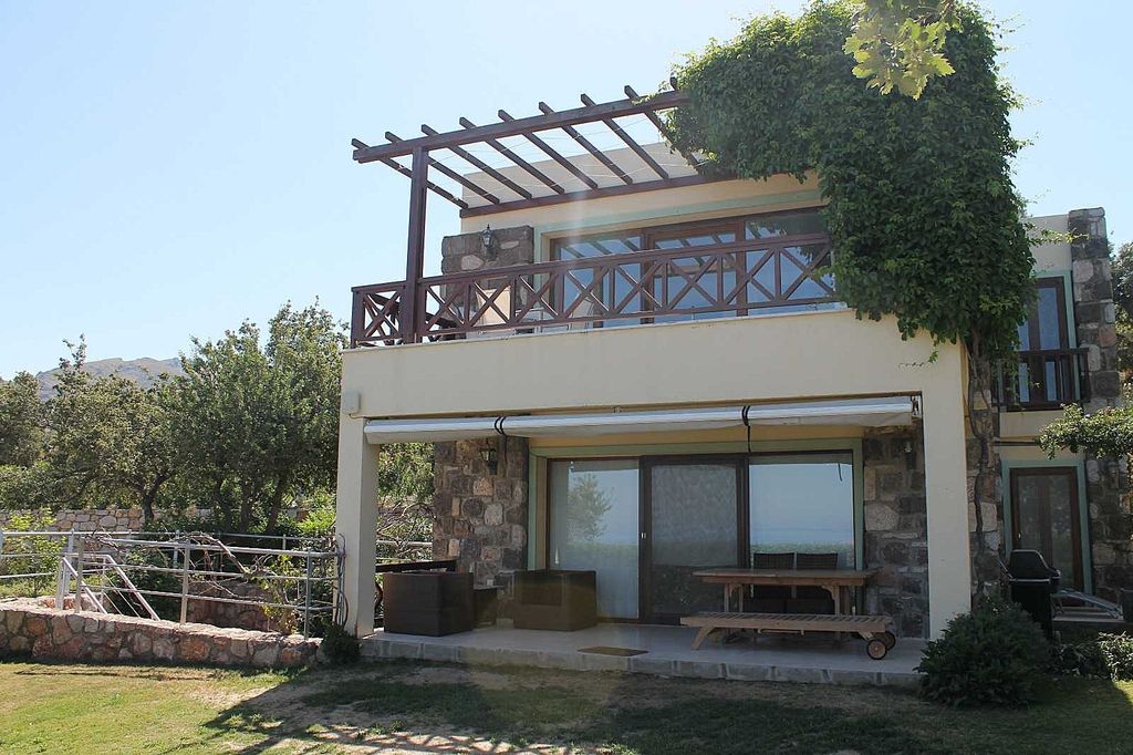 Property photo 1 of 25 Beautiful Sea-View Apartment For Sale In Bodrum Â€“ Apartment With A Large Balcony