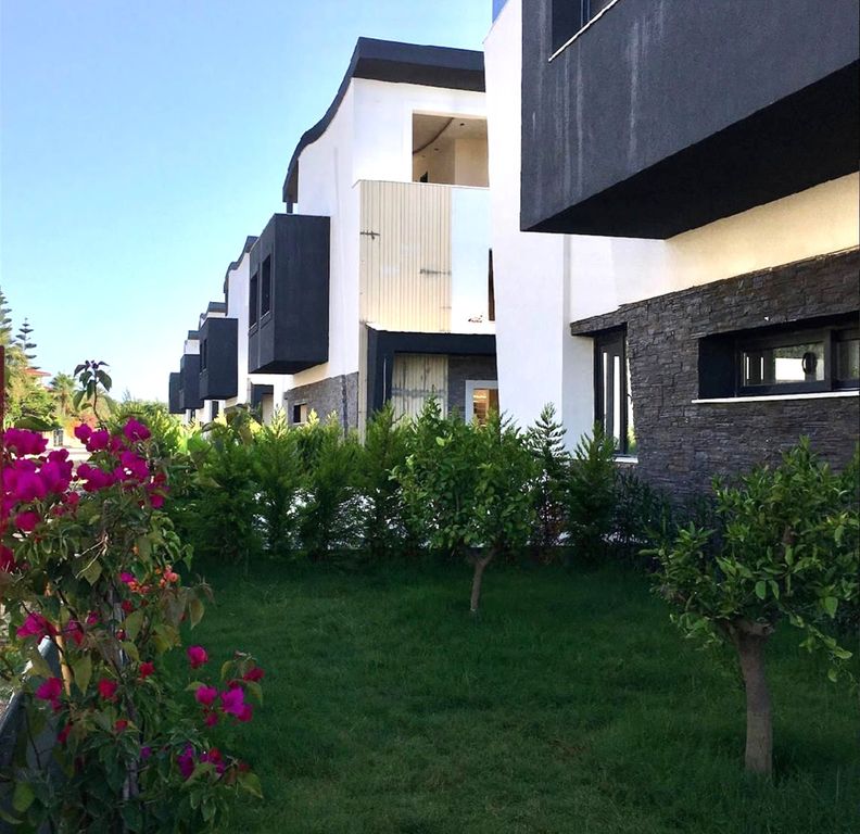 Property photo 1 of 13 Sleek 4-Bedroom Villa For Sale In Belek - Stylish Villa With A Private Garden