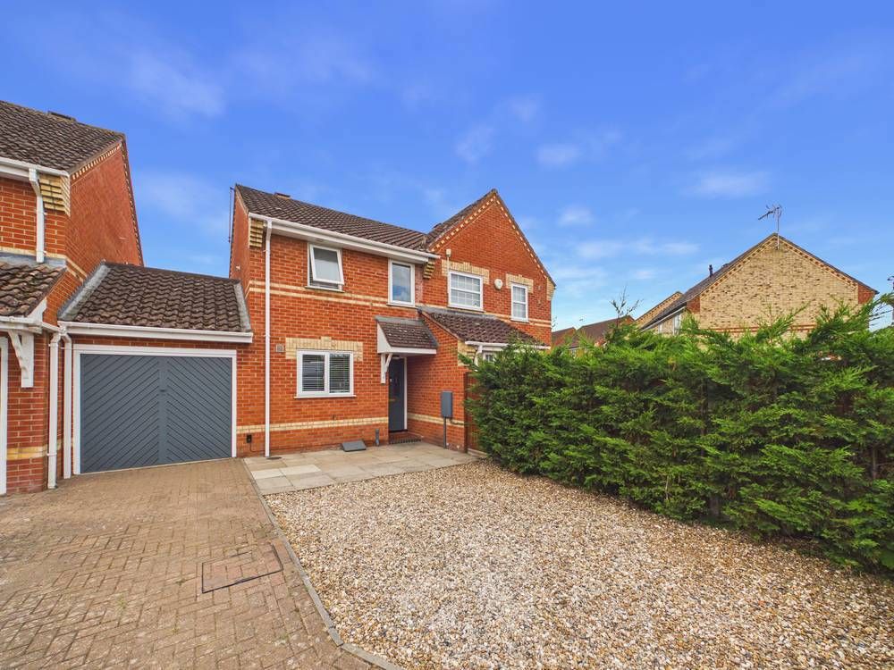 Property photo 1 of 18 Giraffe360-Still018