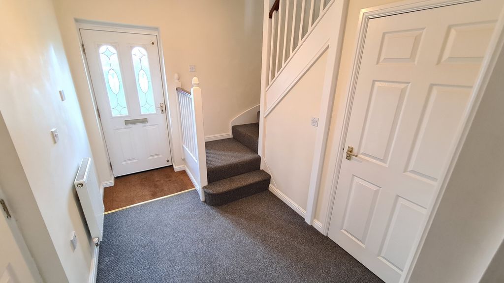 Property photo 3 of 21 Photo 3