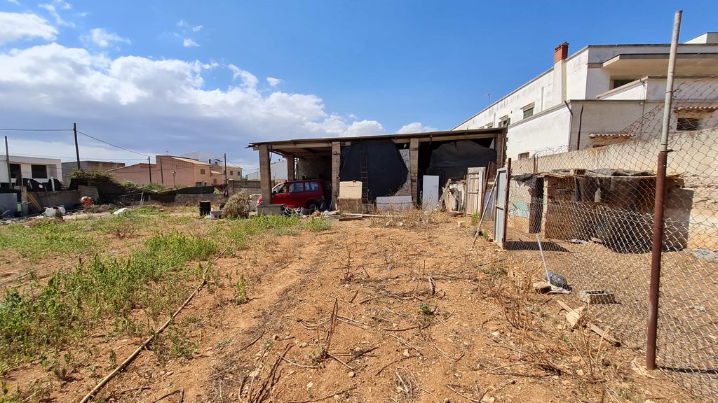 Property photo 2 of 3 20220707_162316-Min.Jpg