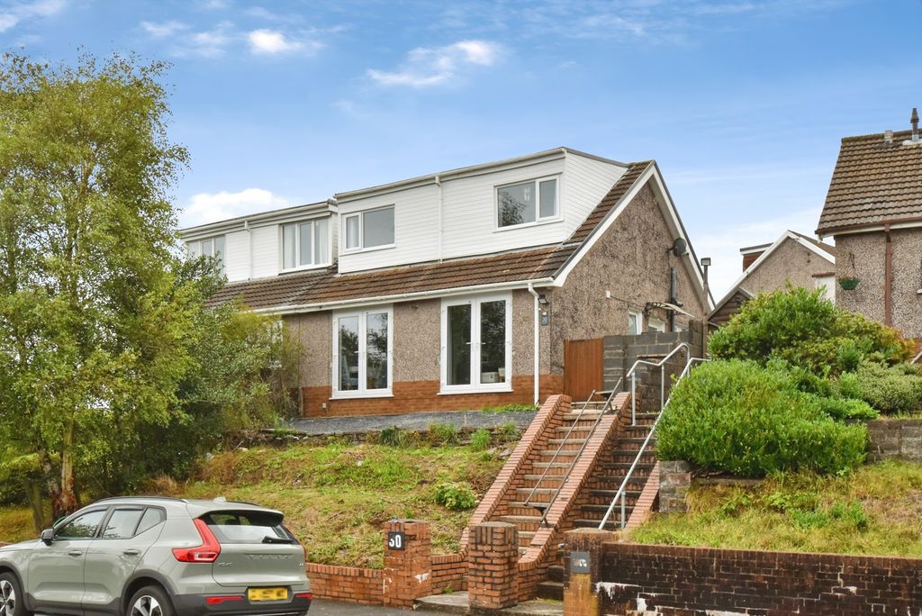 Property photo 1 of 16 Pbox-Img.Jpg