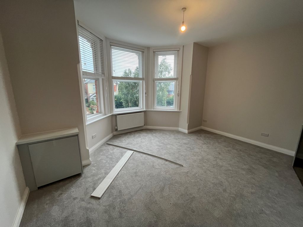 Property photo 2 of 6 Gallery