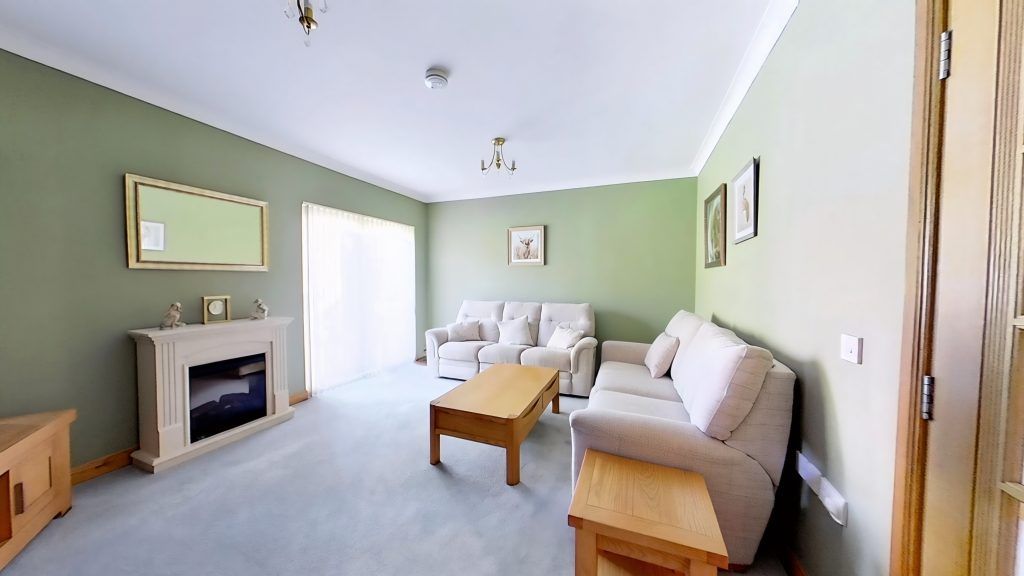 Property photo 3 of 28