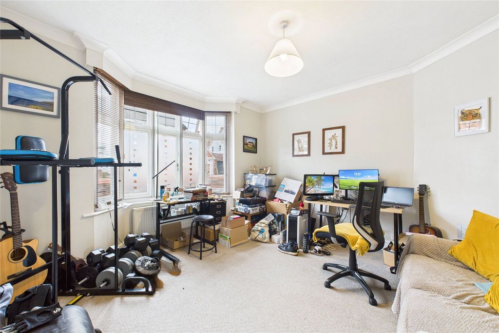 Property photo 3 of 10 Picture No. 23