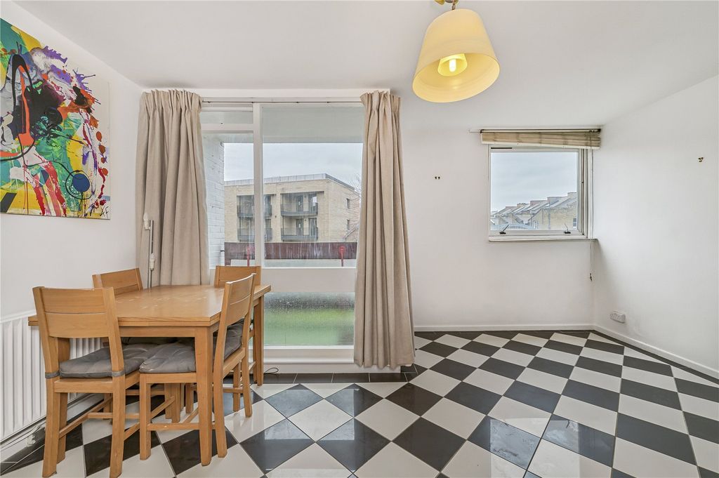 Property photo 3 of 18 Picture No. 08