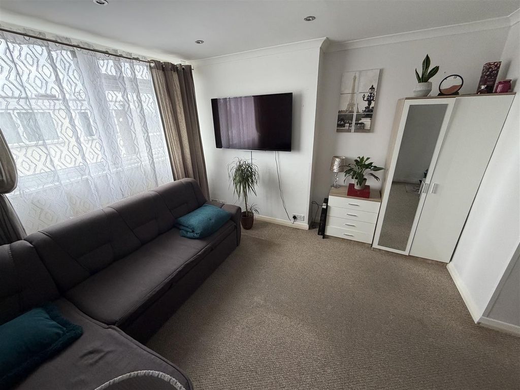 Property photo 3 of 8 Tempimagebiwlck.Jpg