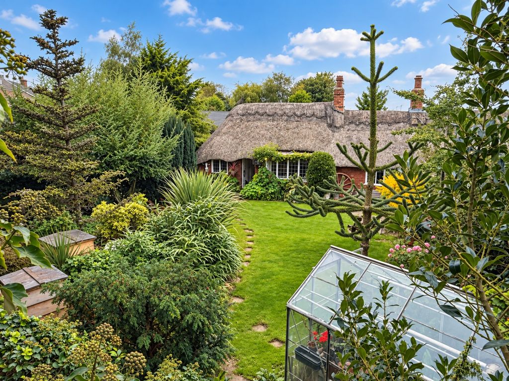 Property photo 3 of 43 5704416
