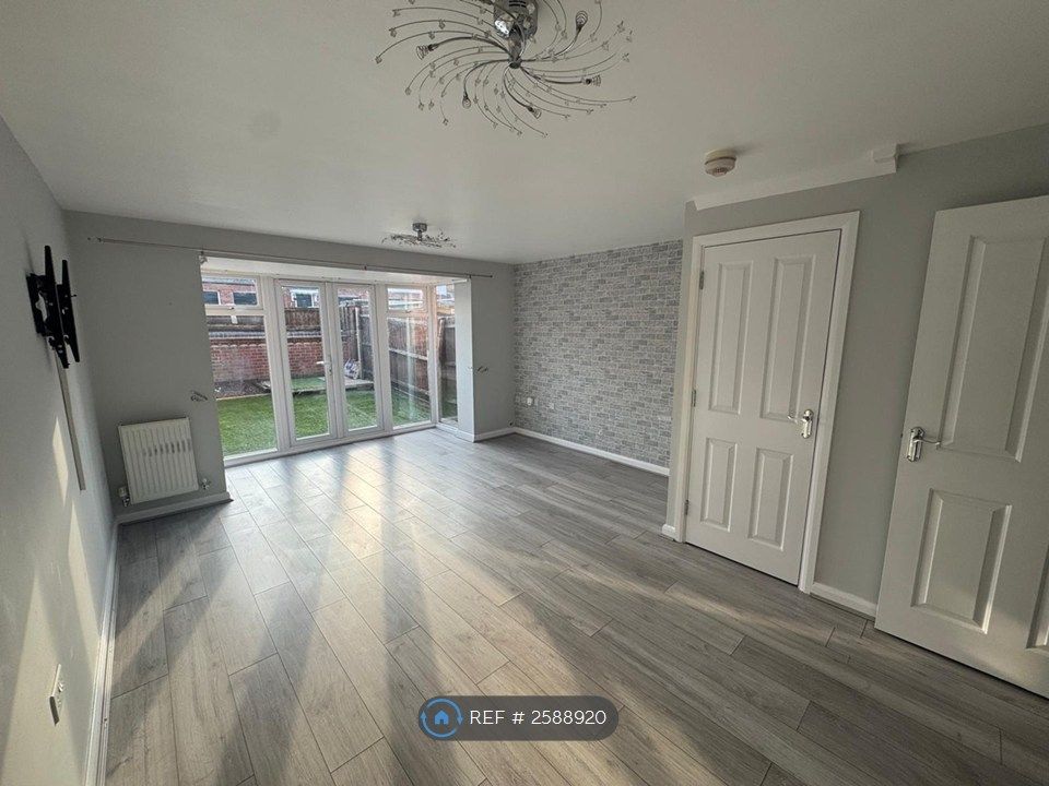 Property photo 3 of 21