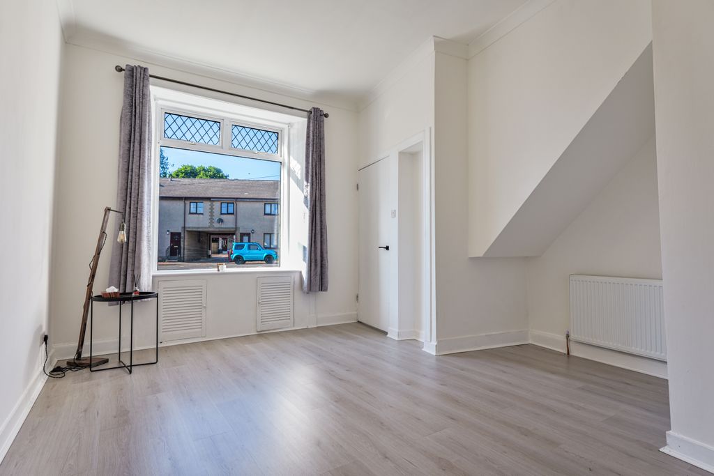 Property photo 2 of 23 B-1