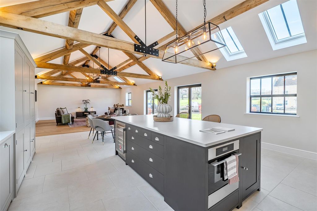 Property photo 3 of 20 Quality Finish