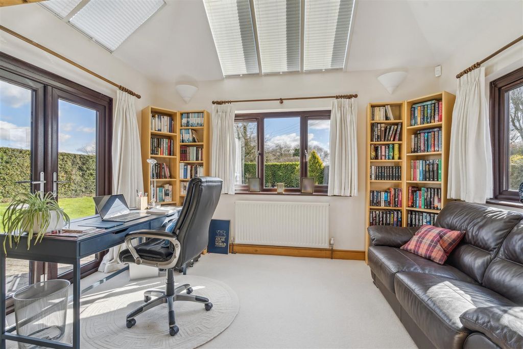 Additional image 4 of 4 bed detached house for saleHigh Street, Stoke Goldington, Newport Pagnell MK16