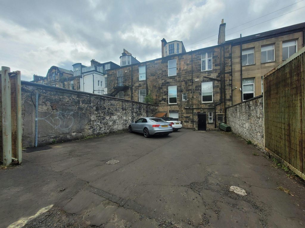 Property photo 3 of 71 Image 3