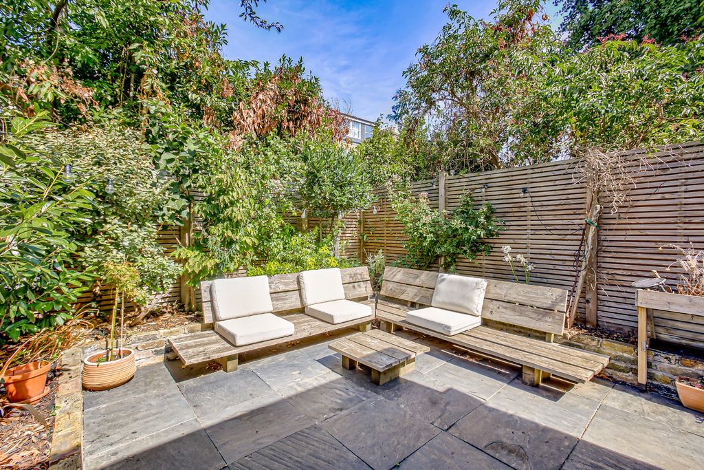 Property photo 2 of 14 Picture No. 01