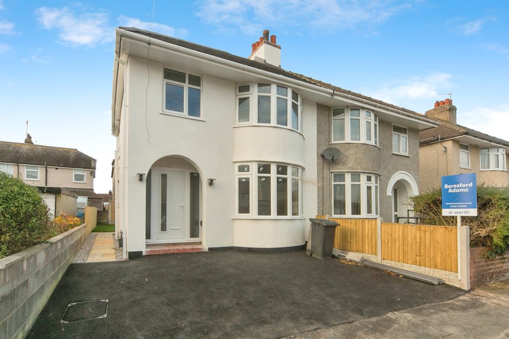 Property photo 1 of 17 Photography