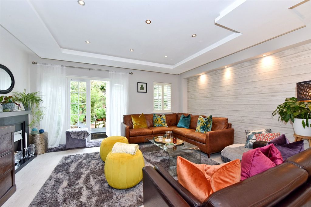 Property photo 3 of 11 Reception Room