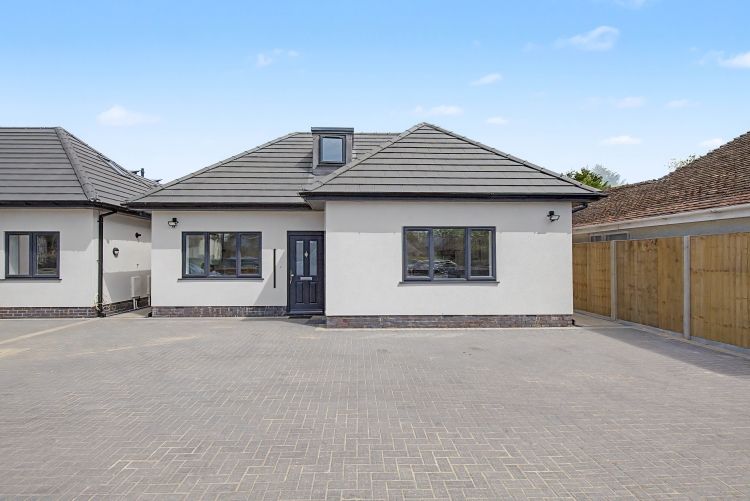 Property photo 1 of 8 327803