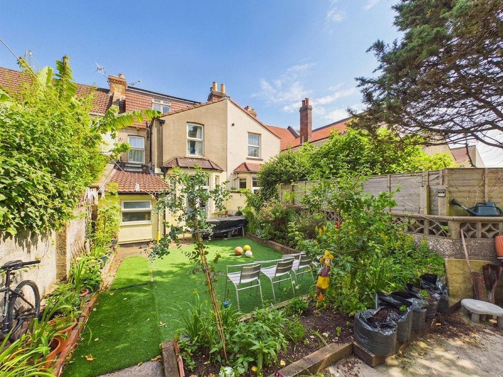 Property photo 1 of 14 Picture No. 23